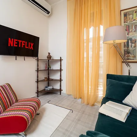 Apartamento Stylish Flat With Balcony - 15 Min To Duomo